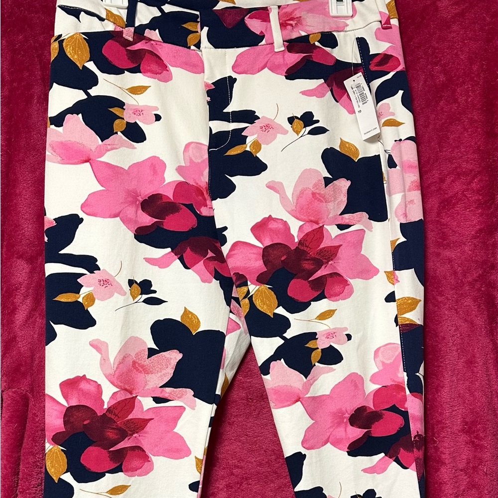 New Old Navy Pink Floral Pixie Pants